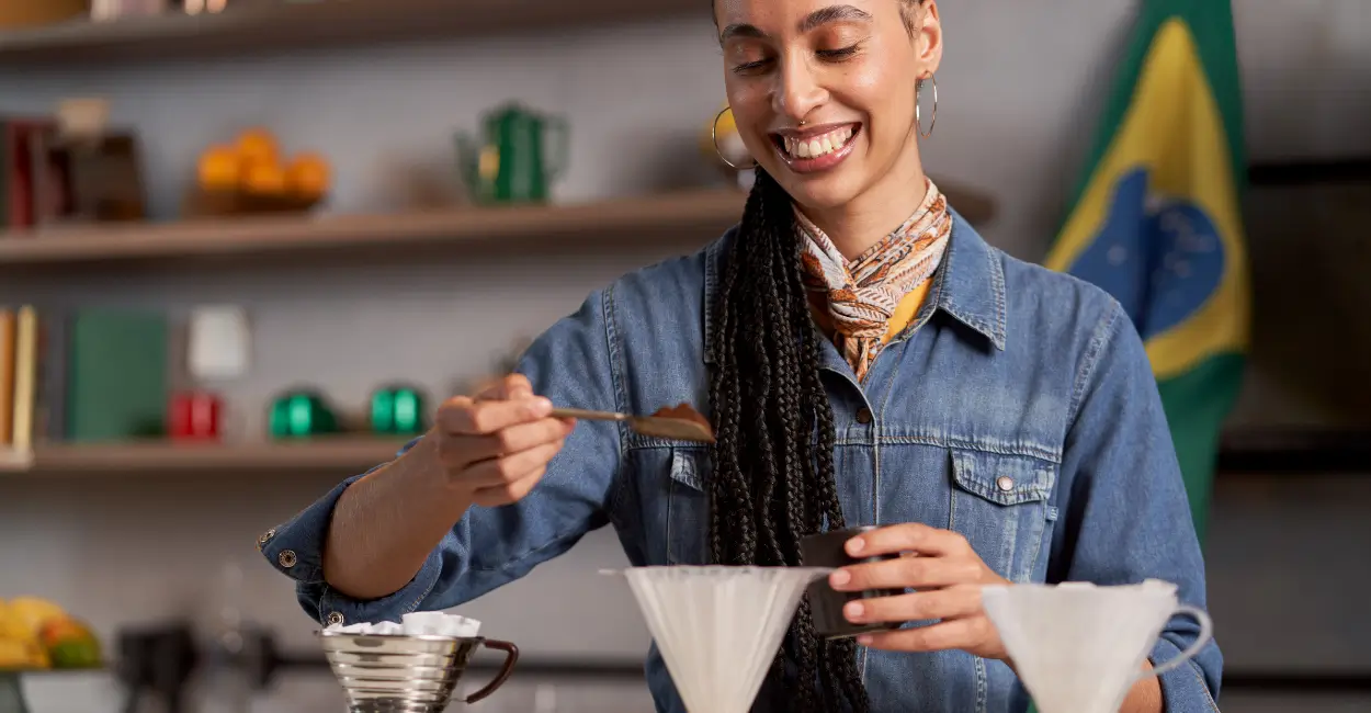 seu coado na medida certa de água e café